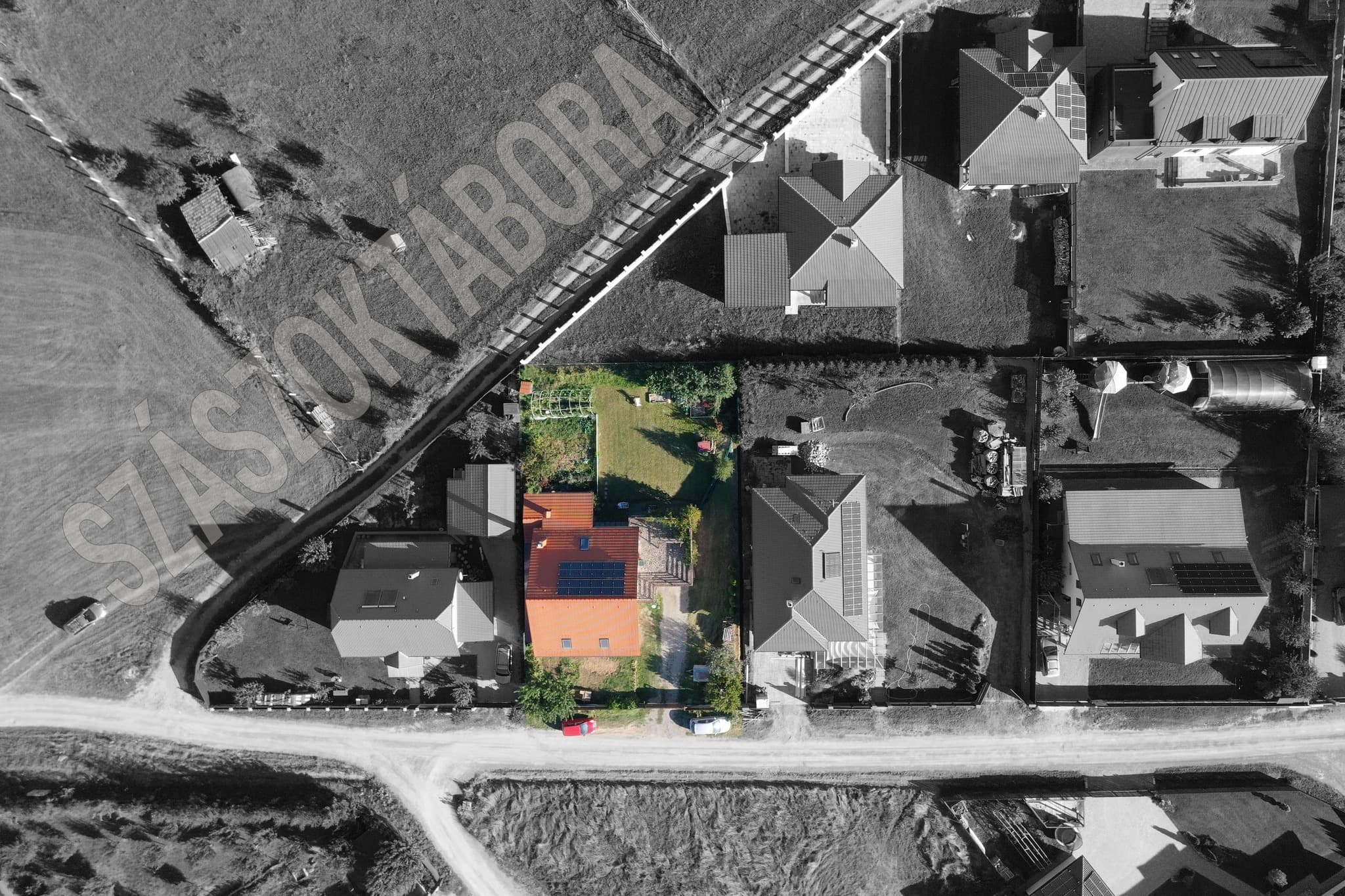 ELADÓ ház a Szászoktáborában – 5. bélyegkép