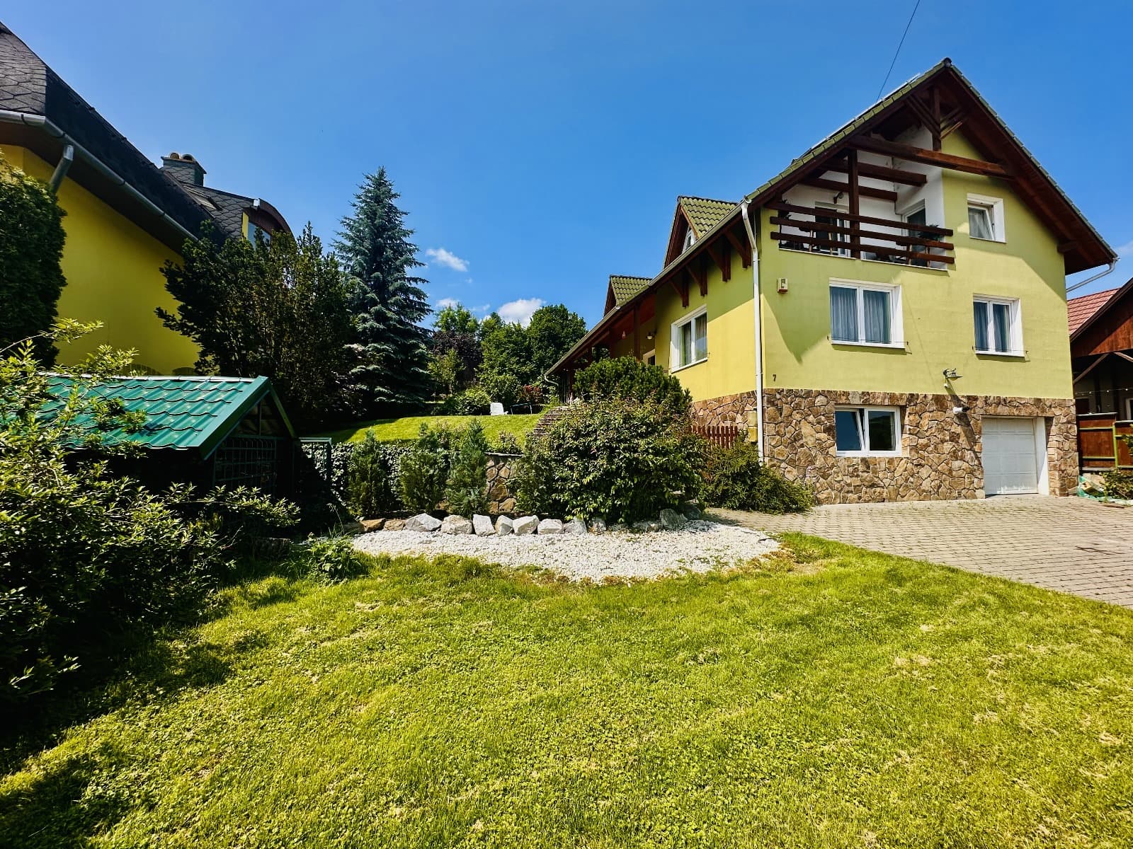 ELADÓ ház a Lejtő utca környékén